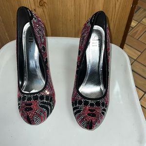 Woman's Heels Size 8.5.